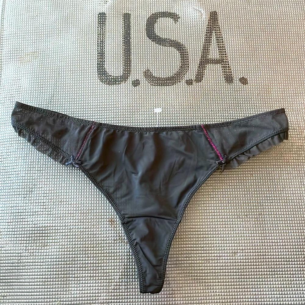 NEW DKNY thong panty!